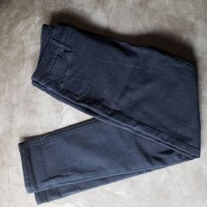 Lucky Brand Hayden skinny jeans in black, Size 8.